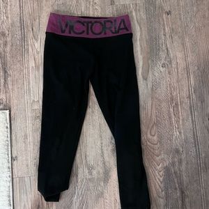 Victoria’s Secret Cropped Leggings